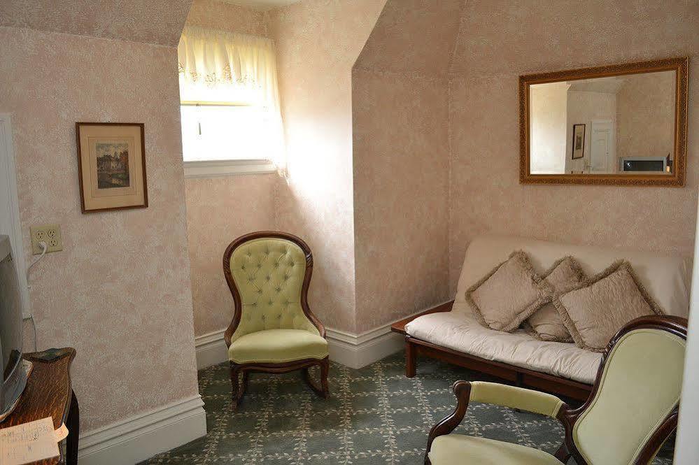 The Grand Anne Bed And Breakfast 케쿡 외부 사진